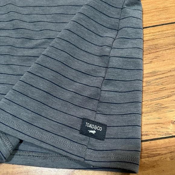 Toad& Co. V neck short sleeve shirt - Picture 2 of 3